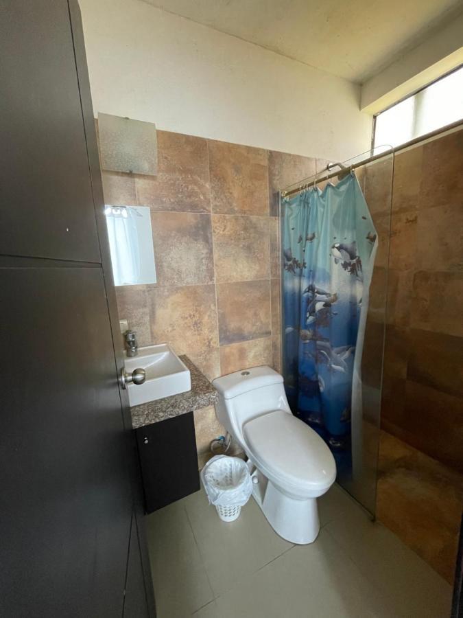 Kiwi Suites HostelMontañita エクステリア 写真